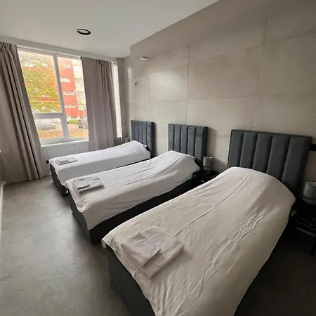 Hostel Bright *